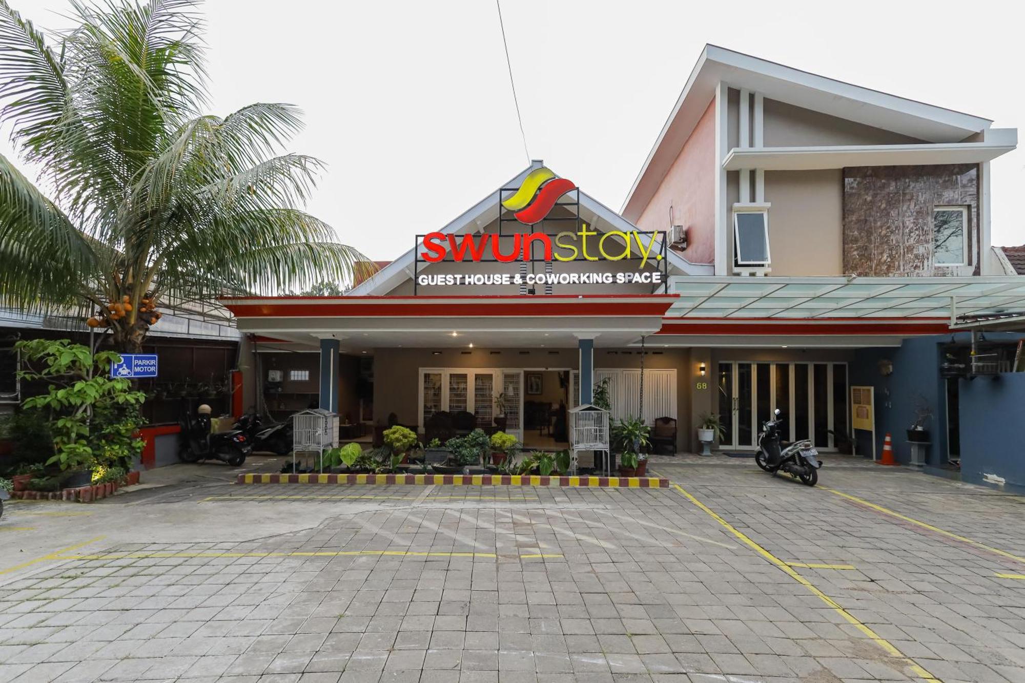 Reddoorz Plus At Swun Stay Raya Langsep Malang Exterior foto